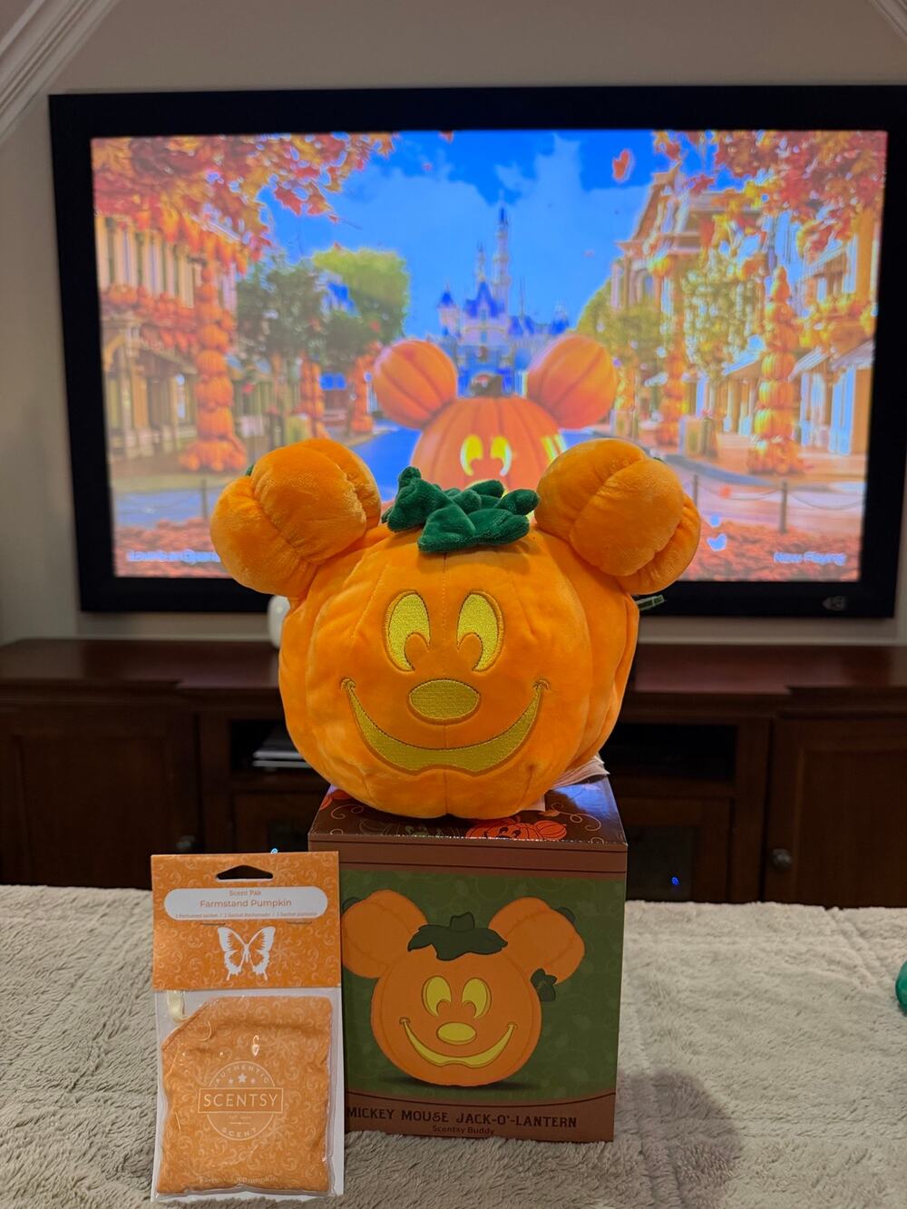 Disney Scentsy Mickey Mouse Jack O Lantern Halloween Buddy Plush NWT